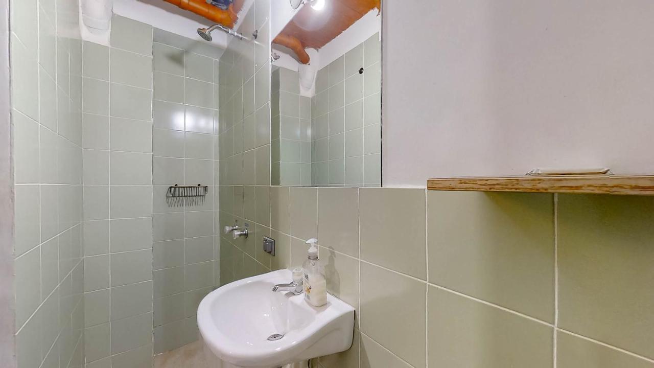 Casa Los Naranjos Hostal Медельин Экстерьер фото